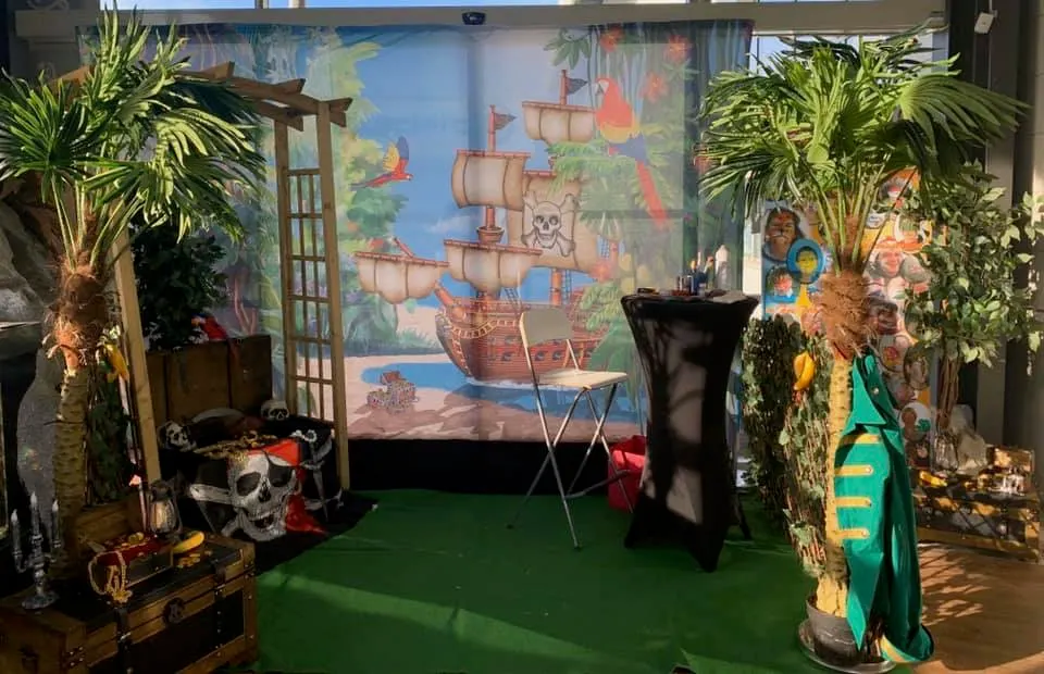 Stand et costume — photo 3